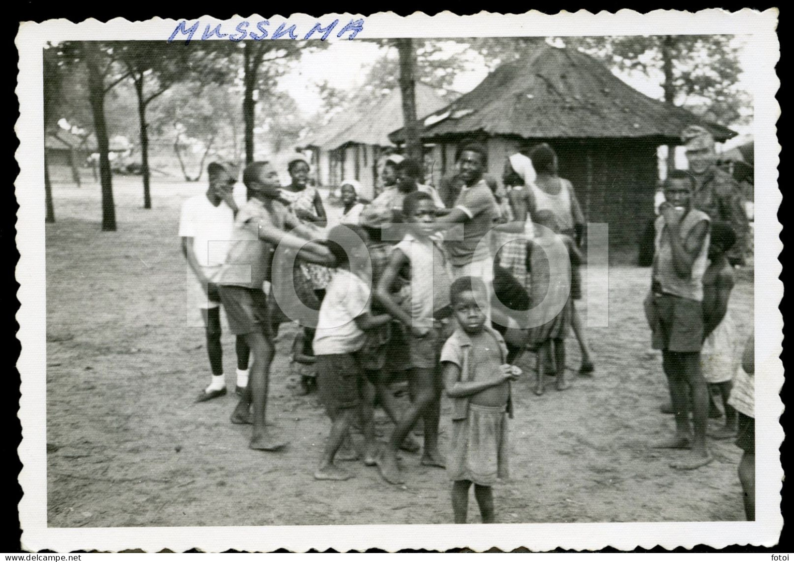 1968 REAL ORIGINAL AMATEUR PHOTO FOTO BOYS MUSSUMA MALANJE ANGOLA COLONIAL AFRICA  AFRIQUE AT257 - Africa