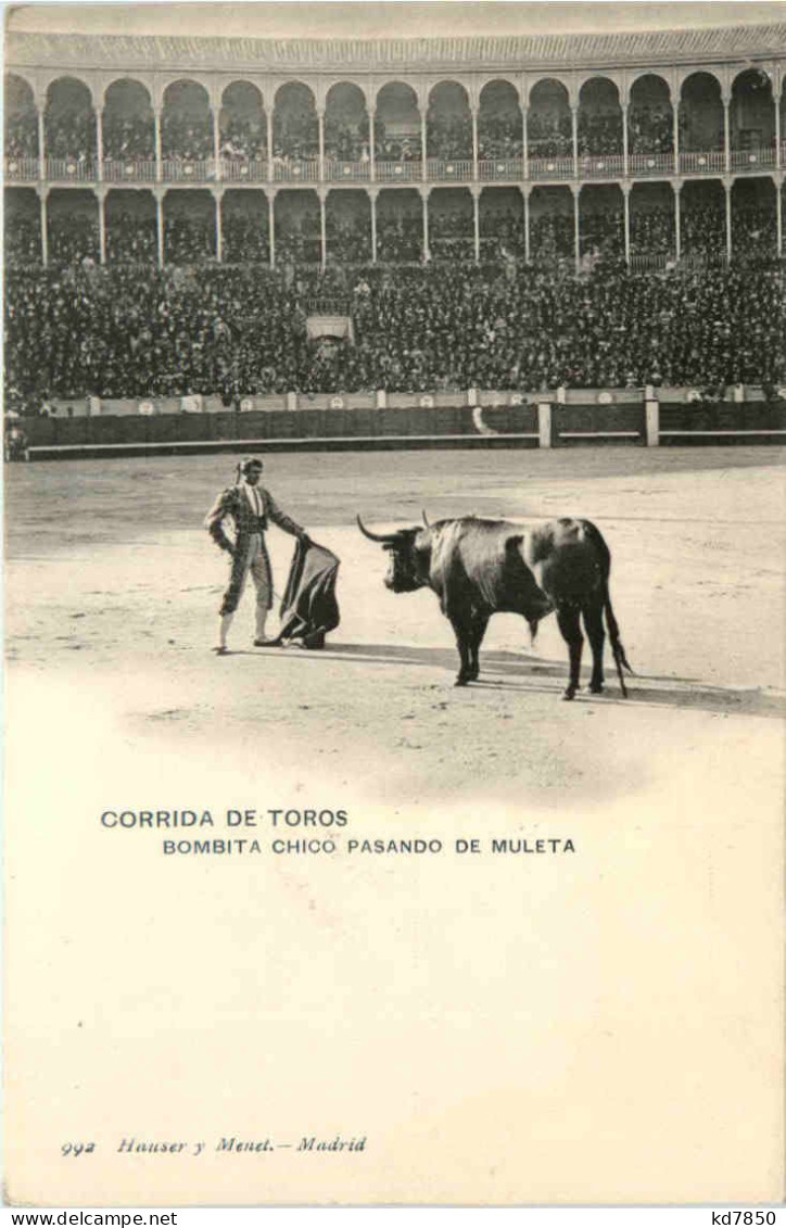 Madrid - Corrida De Toros - Madrid