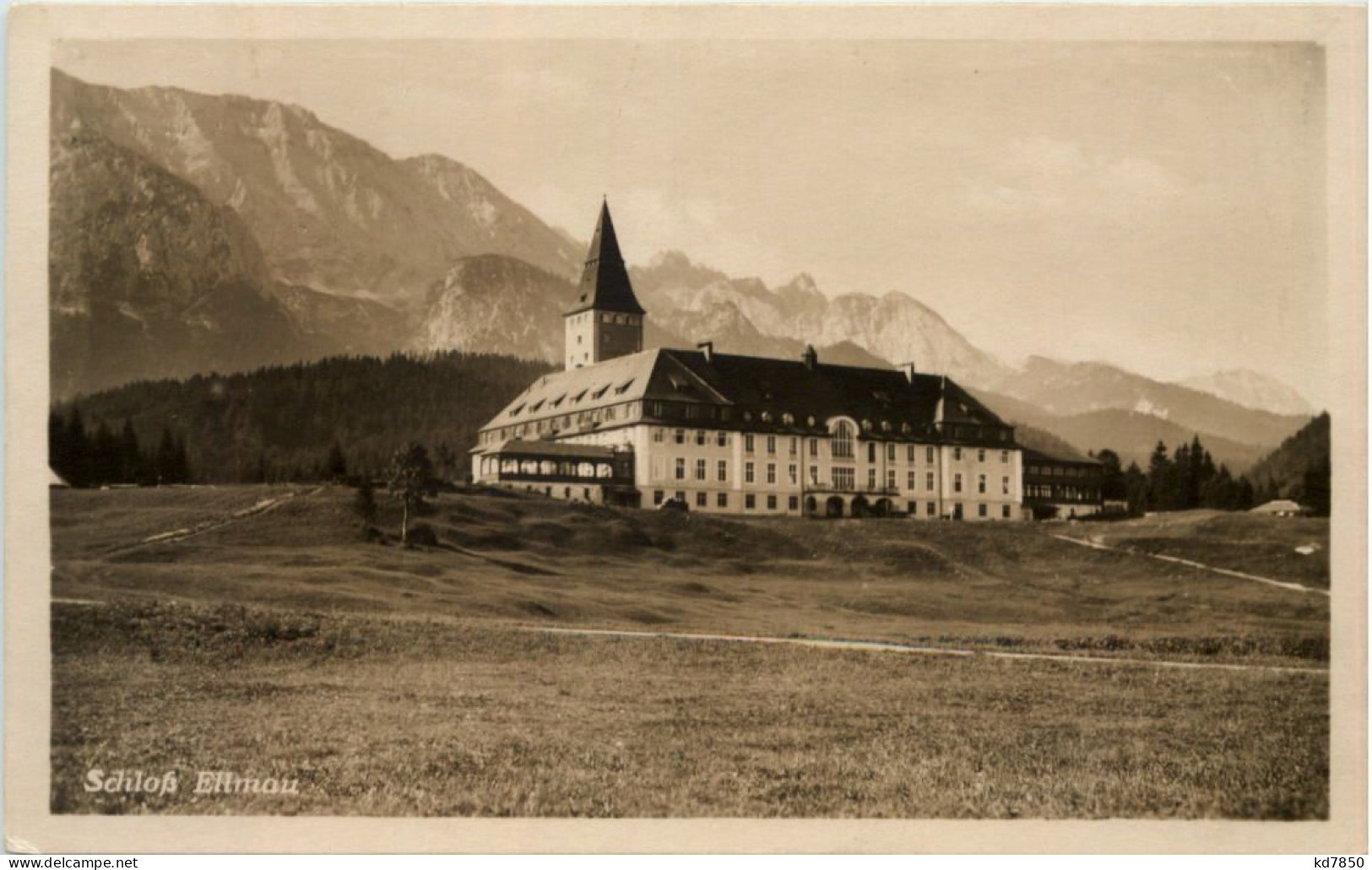 Schloss Ellmau - - Garmisch-Partenkirchen