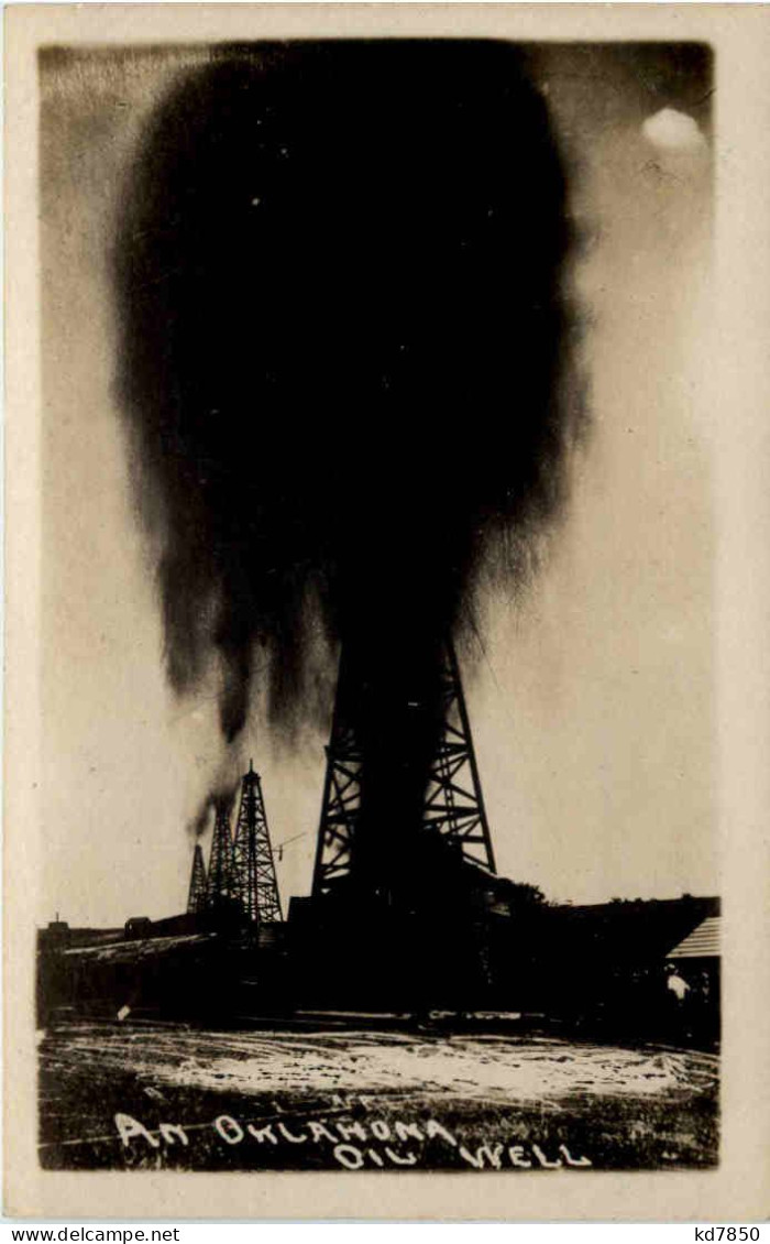 An Oklahoma Oil Well - Andere & Zonder Classificatie