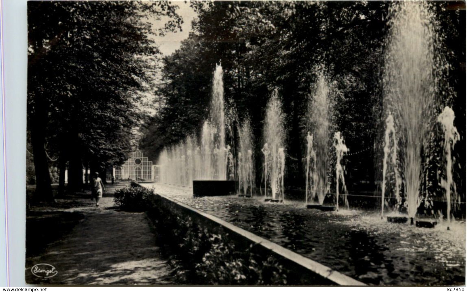 Dresden, Intern. Hagiene-Ausstellung 1930, Hundertbrunnenstrasse - Dresden