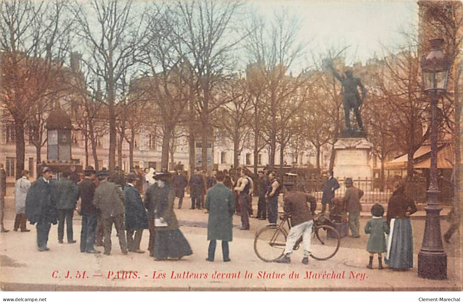 PARIS - Les Lutteurs Devant La Statue Du Maréchal Ney - Très Bon état - Paris (06)