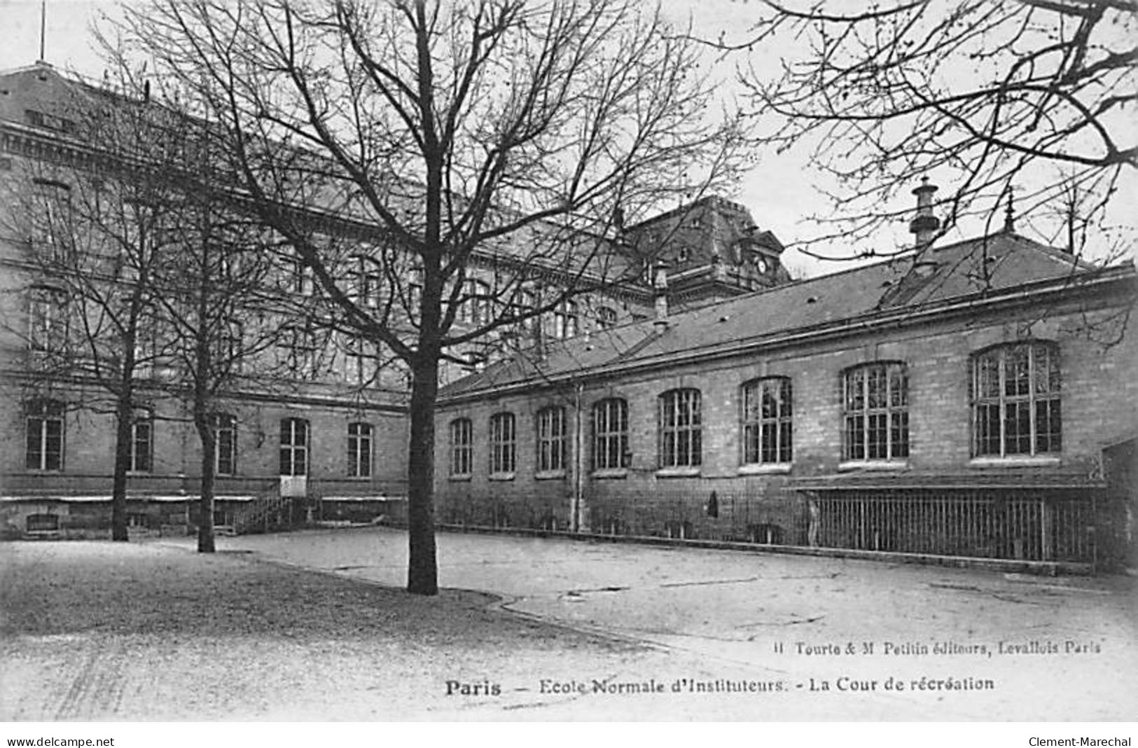 PARIS - Ecole Normale D'Instituteurs - La Cour De Récréation - Très Bon état - Paris (16)