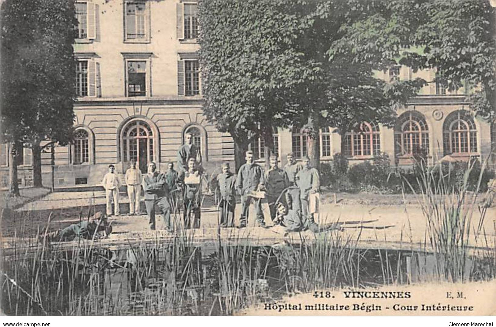 VINCENNES - Hôpital Militaire Bégin - Cour Intérieure - Très Bon état - Vincennes