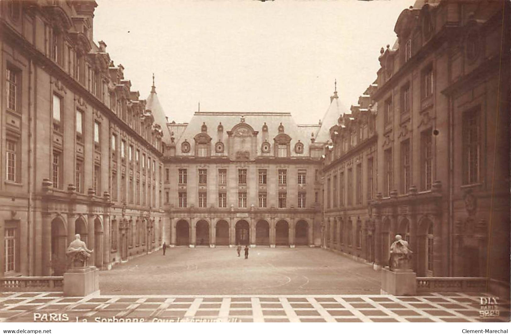 PARIS - La Sorbonne - Cour Intérieure - Très Bon état - Distrito: 05