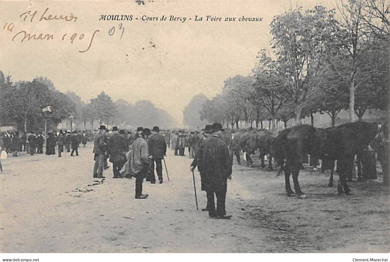MOULINS - Cours De Bercy - La Foire Aux Chevaux - état - Moulins