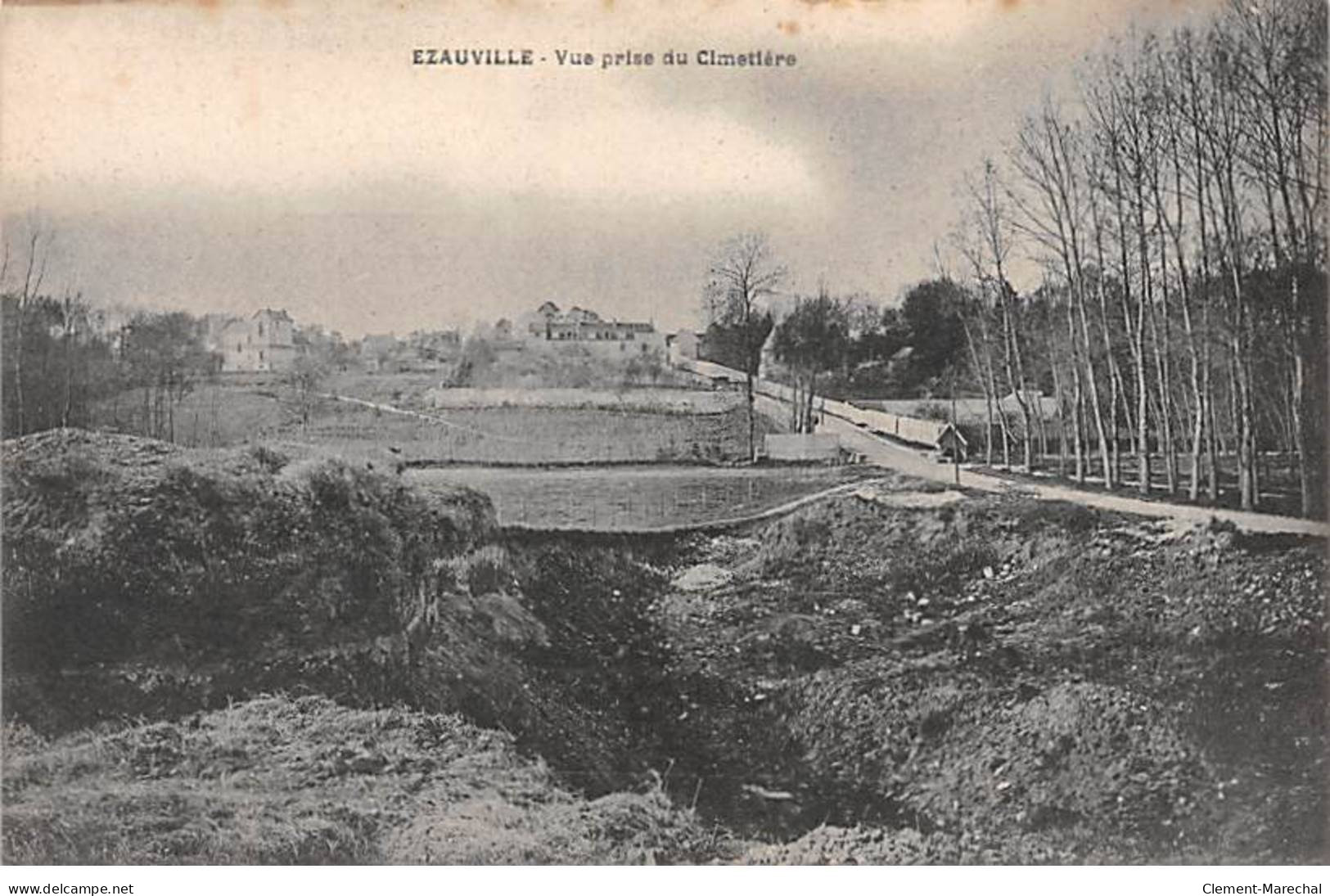 EZAUVILLE - Vue Prise Du Cimetière - Très Bon état - Ezanville