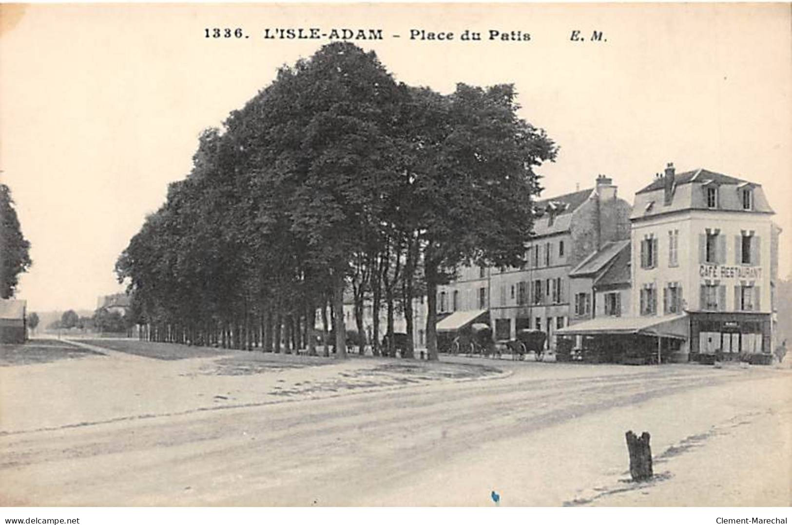 L'ISLE ADAM - Place Du Patis - Très Bon état - L'Isle Adam