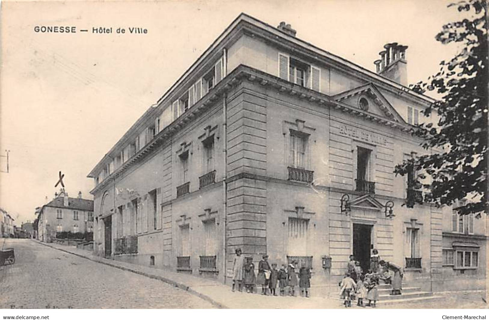 GONESSE - Hôtel De Ville - Très Bon état - Gonesse