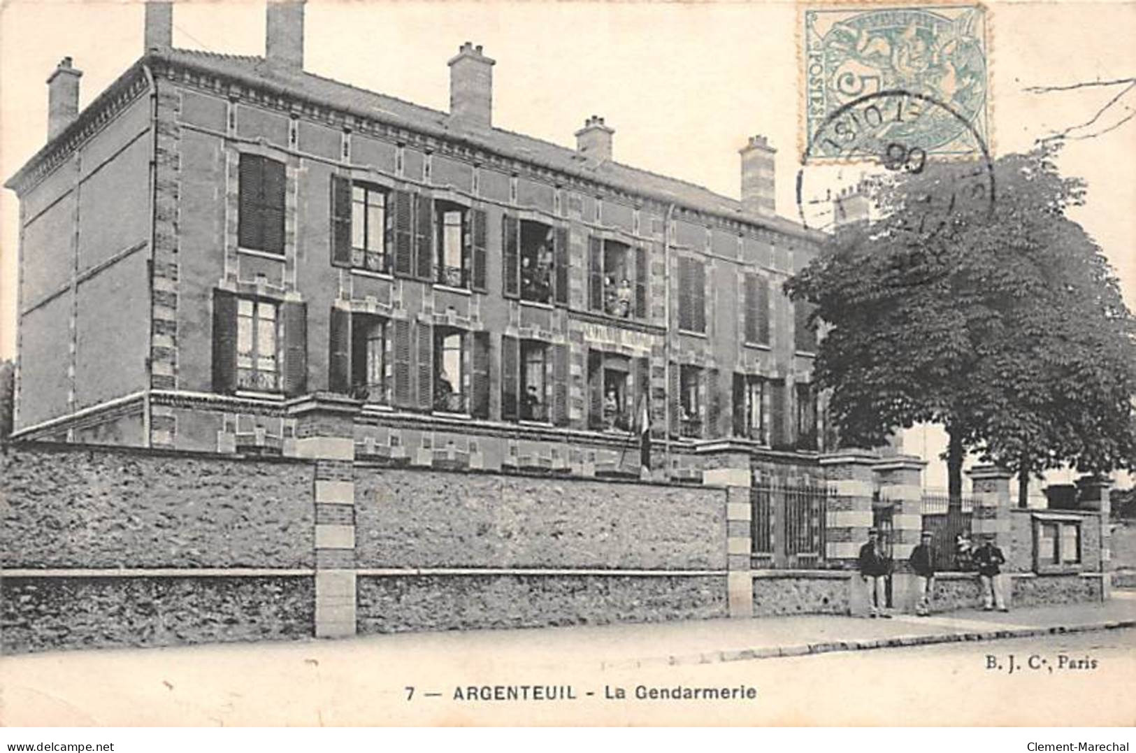 ARGENTEUIL - La Gendarmerie - Très Bon état - Argenteuil