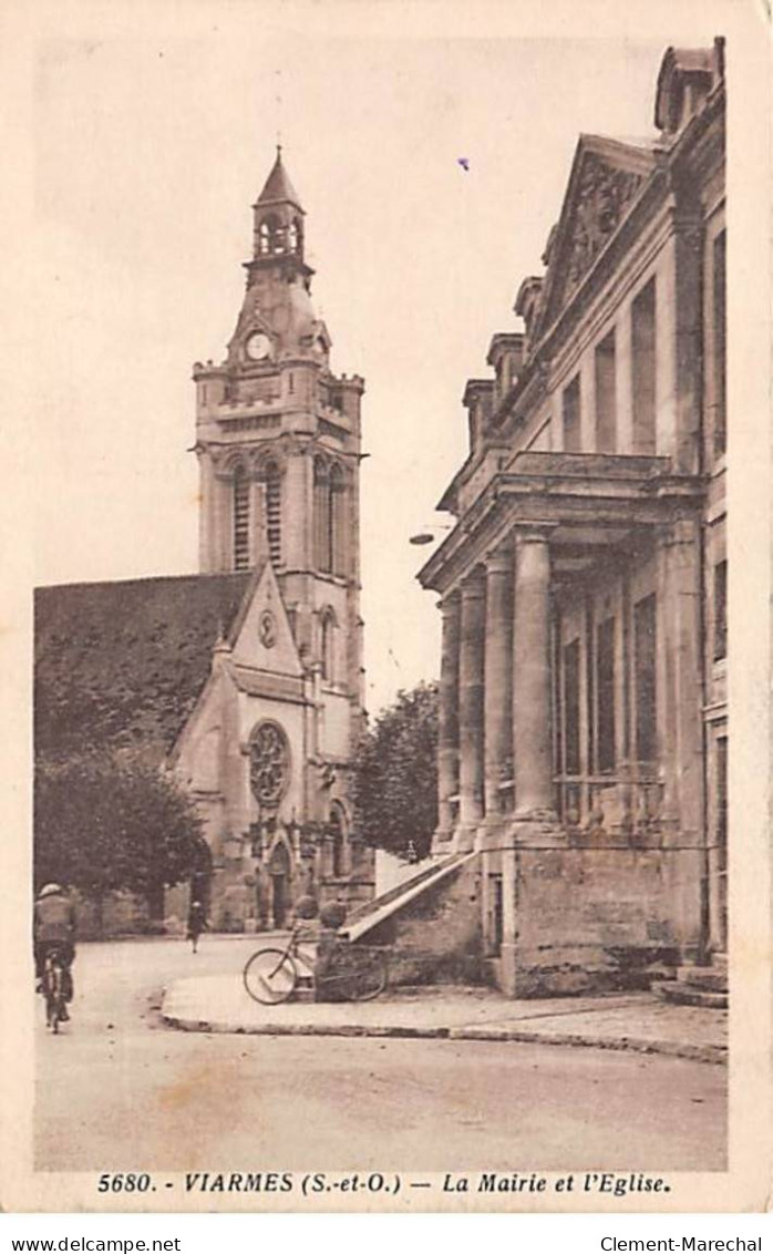 VIARMES - La Mairie Et L'Eglise - Très Bon état - Viarmes