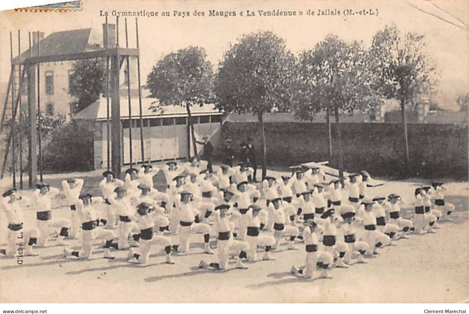 La Gymnastique Au Pays Des Mauges " La Vendéenne " De JALLAIS - état - Autres & Non Classés