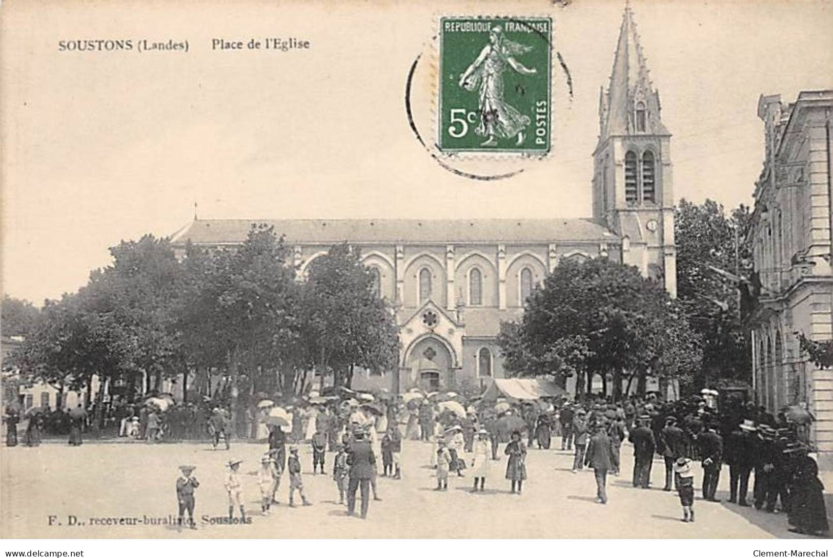 SOUSTONS - Place De L'Eglise - Très Bon état - Soustons