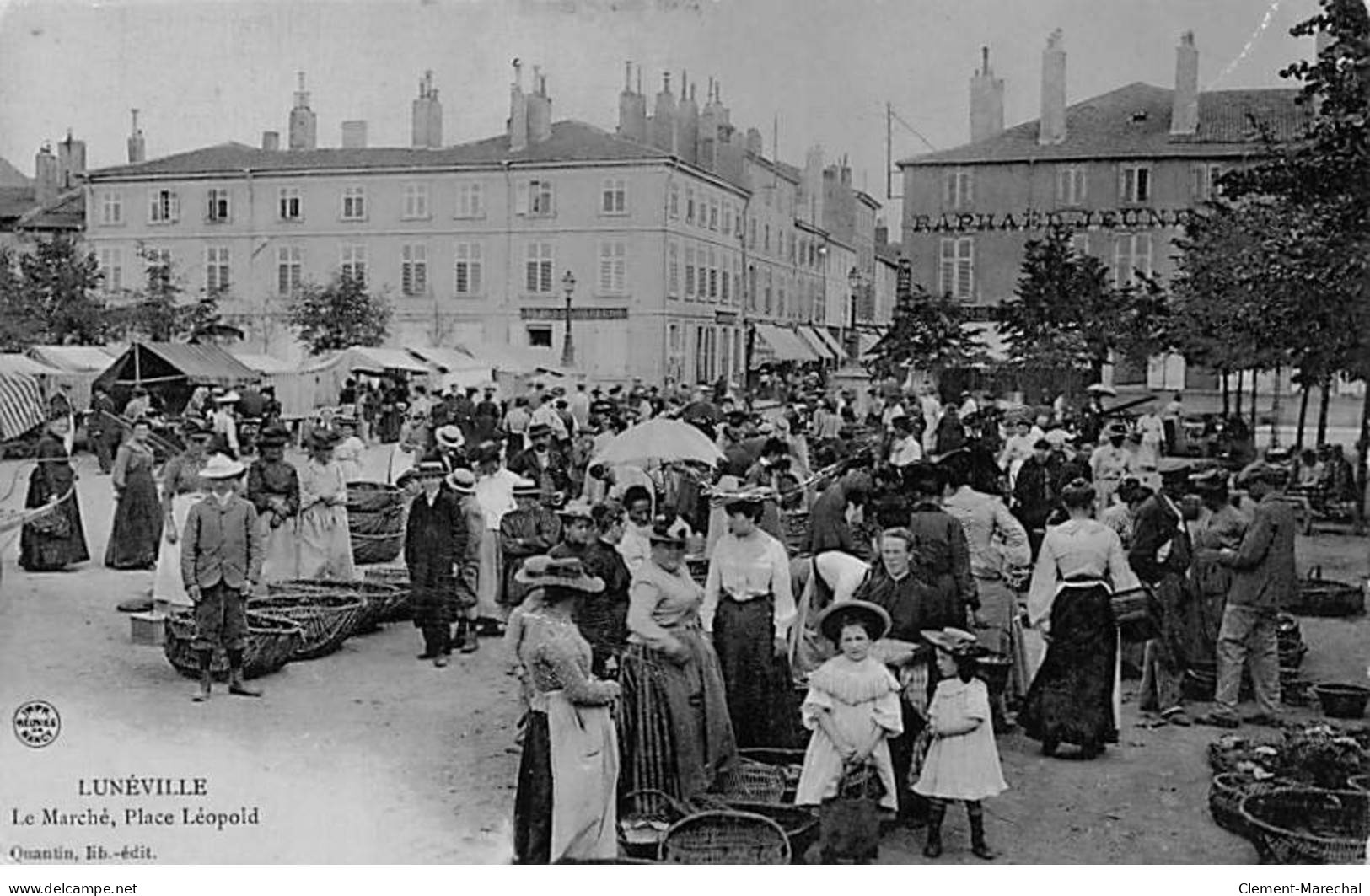 LUNEVILLE - Le Marché, Place Léopold - Très Bon état - Luneville