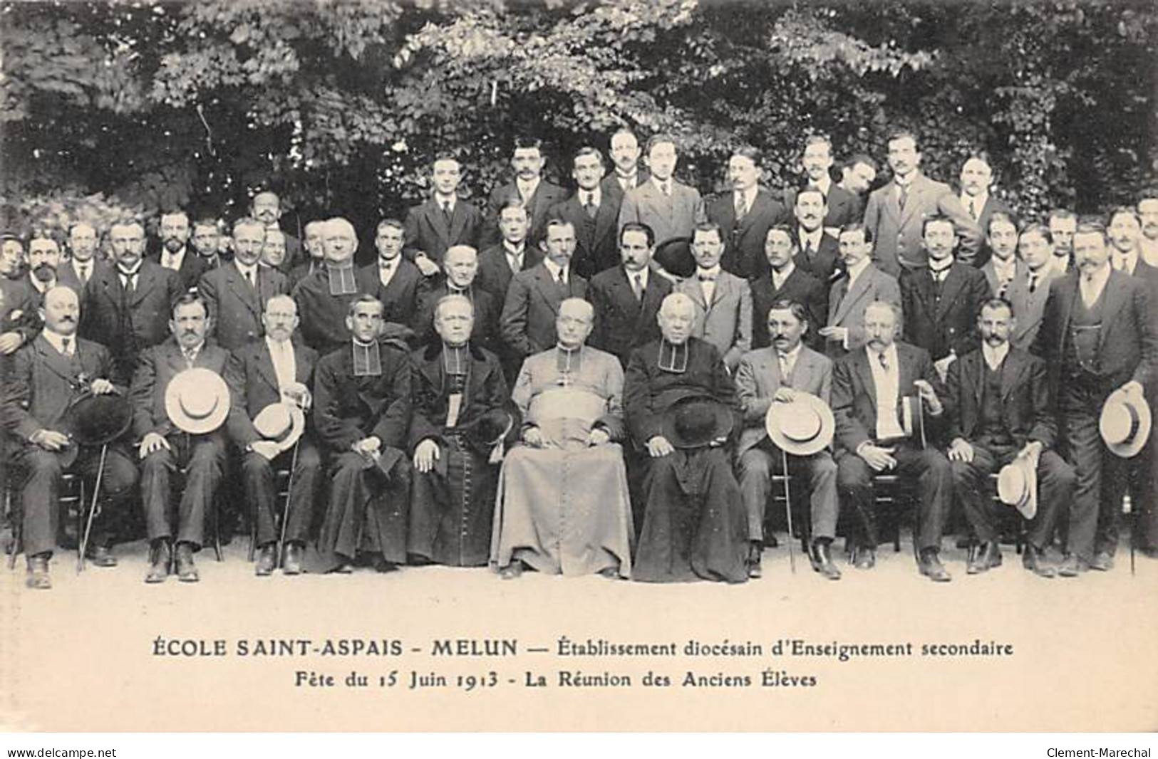 MELUN - Ecole Saint Aspais - Fête Du 15 Juin 1913 - La Réunion Des Anciens Elèves - Très Bon état - Melun
