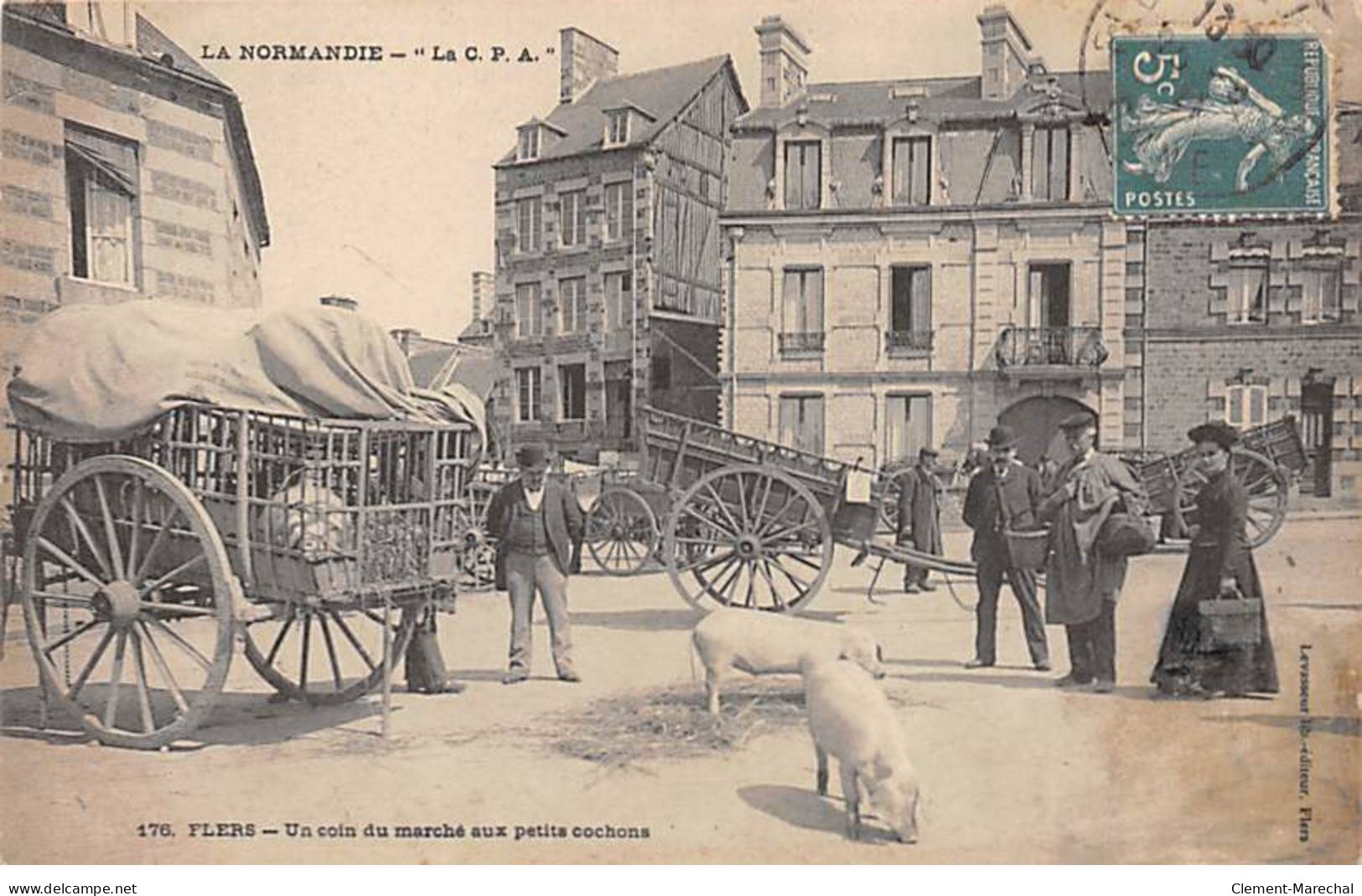 FLERS - Un Coin Du Marché Aux Petits Cochons - Très Bon état - Flers