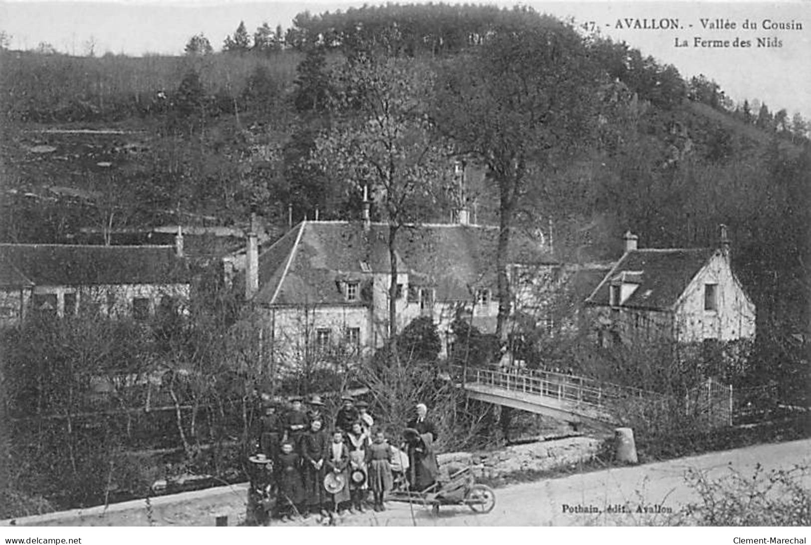 AVALLON - Vallée Du Cousin - La Ferme Des Nids - Très Bon état - Avallon