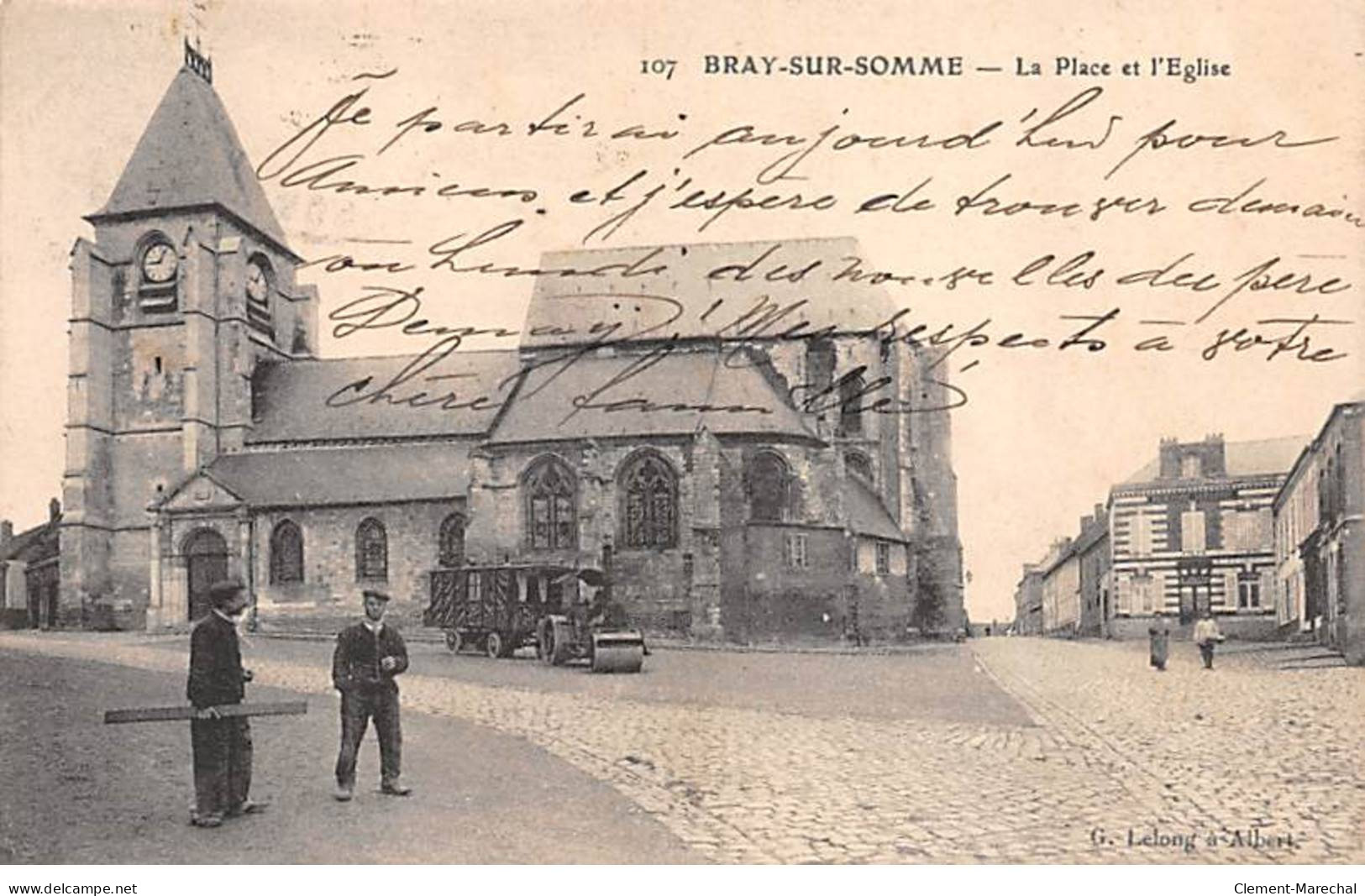 BRAY SUR SOMME - La Place Et L'Eglise - Très Bon état - Bray Sur Somme