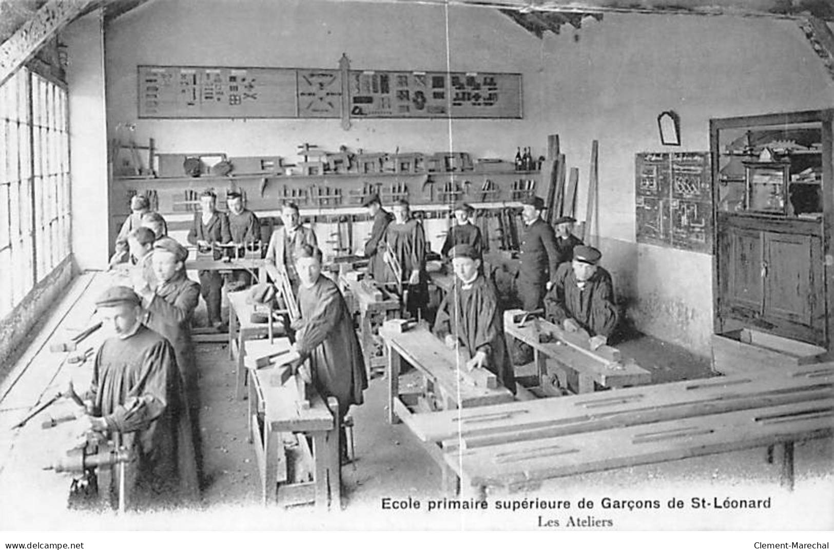 Ecole Primaire Supérieure De Garçons De SAINT LEONARD - Les Ateliers - Très Bon état - Saint Leonard De Noblat