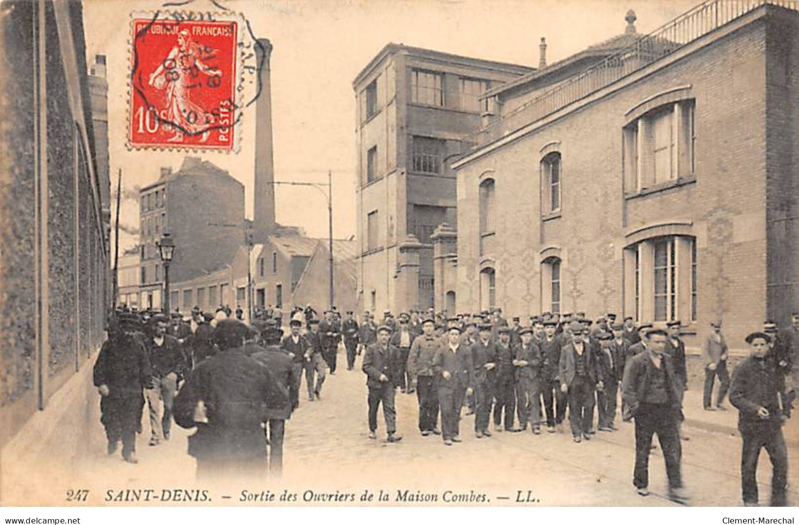 SAINT DENIS - Sortie Des Ouvriers De La Maison Combes - Très Bon état - Saint Denis