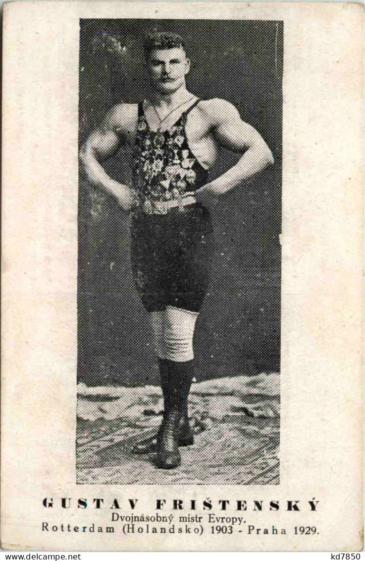 Bodybuilder Gustav Fristensky - Circus