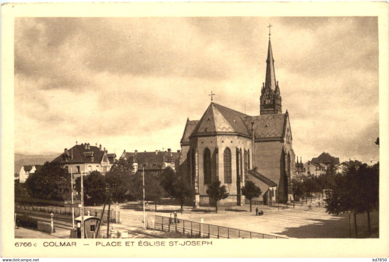 Colmar, Place Et Eglise St.Joseph - Colmar