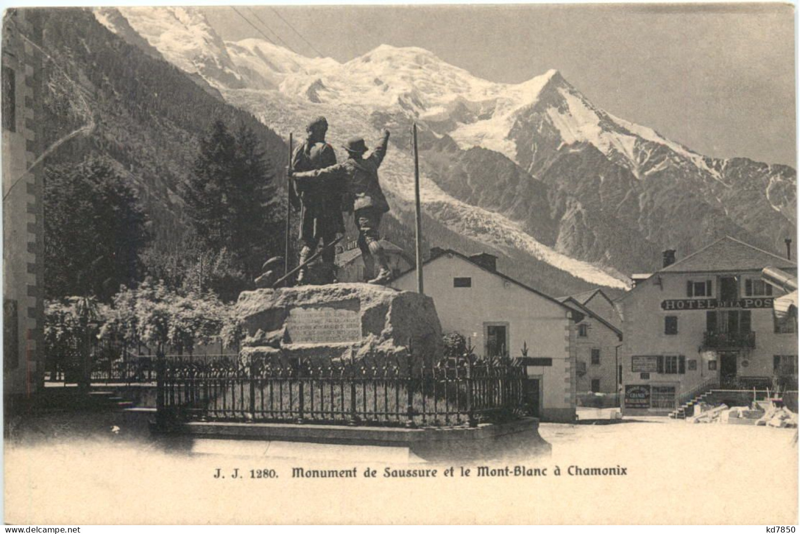 Chamonix, Monument De Saussure Et Le Mont-Blanc - Chamonix-Mont-Blanc