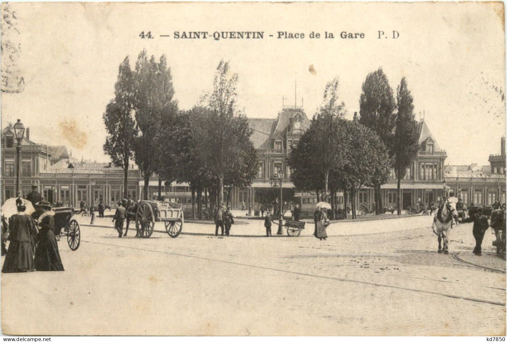 Saint-Quentin, Place De La Gare - Saint Quentin