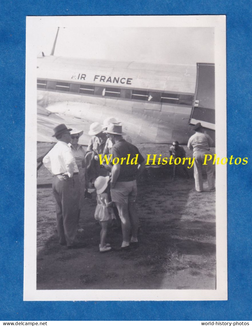 Photo Ancienne Snapshot - Bouaké , Cote D' Ivoire - Avion Air France à L' Aérodrome - 1951 - Aviation Afrique - Aviation