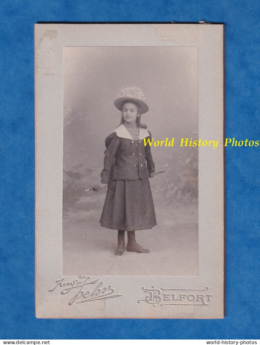 Photo Ancienne Début XXe - BELFORT - Beau Portrait Studio De Jeune Fille - Robe Mode Coiffure Enfant Mignon Chapeau Fehr - Ancianas (antes De 1900)