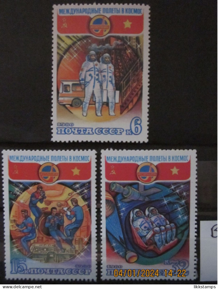 RUSSIA ~ 1980 ~ S.G. NUMBERS 5019 - 5021, ~ 'LOT B' ~ SPACE FLIGHT. ~ MNH #03610 - Ongebruikt