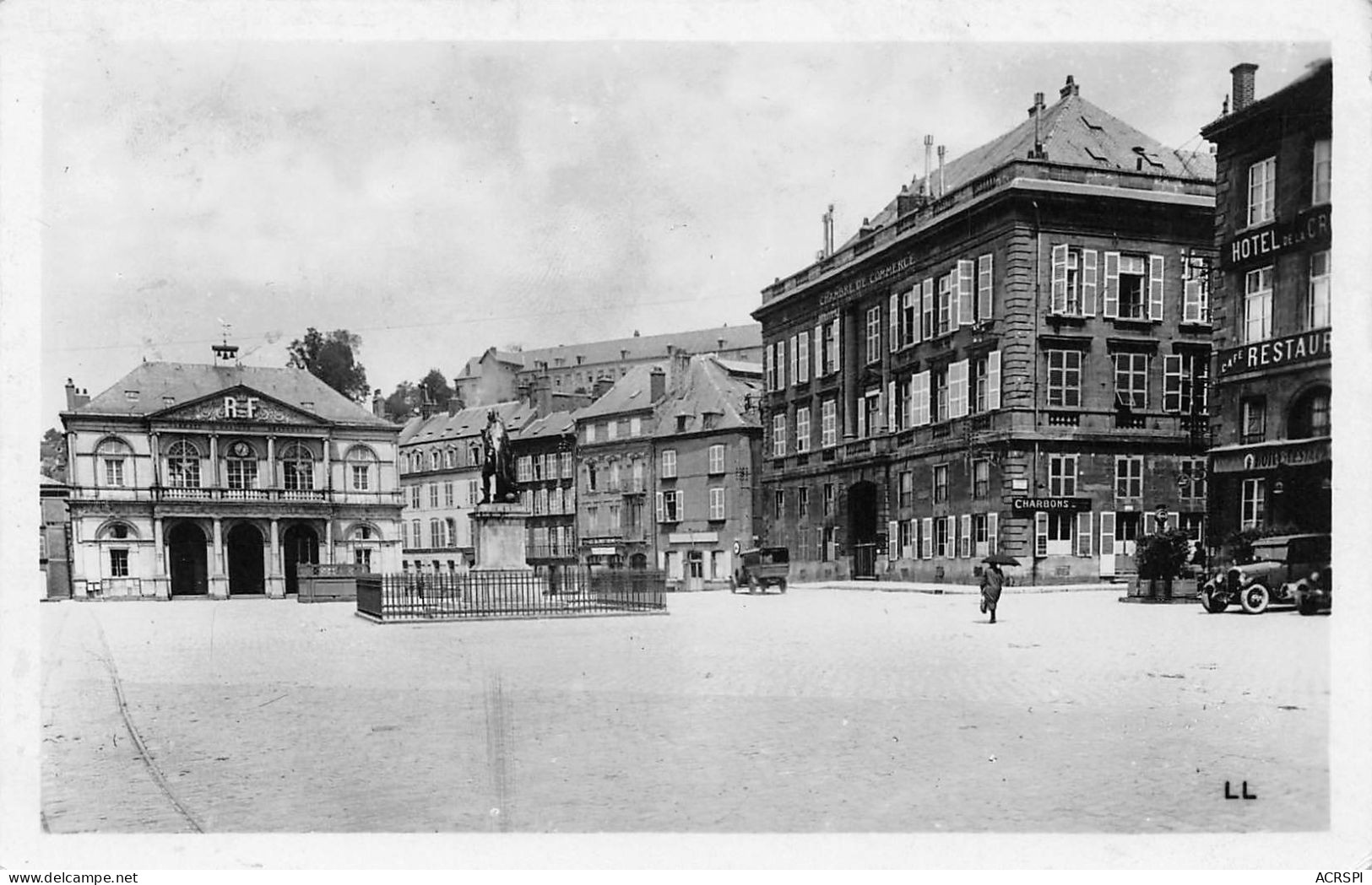 08 SEDAN Place Turenne (Scan R/V) N° 24 \MS9014 - Sedan