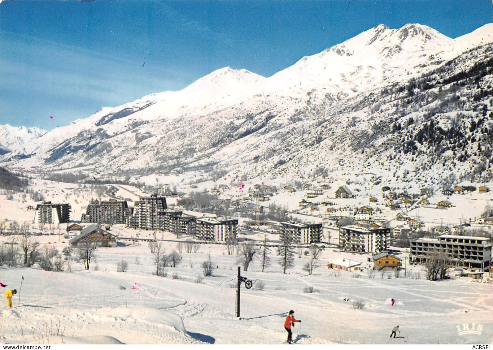05 La Salle-les-Alpes Villeneuve (Serre Chevalier) La Station De Ski (Scan R/V) N° 9 \MS9064 - Serre Chevalier