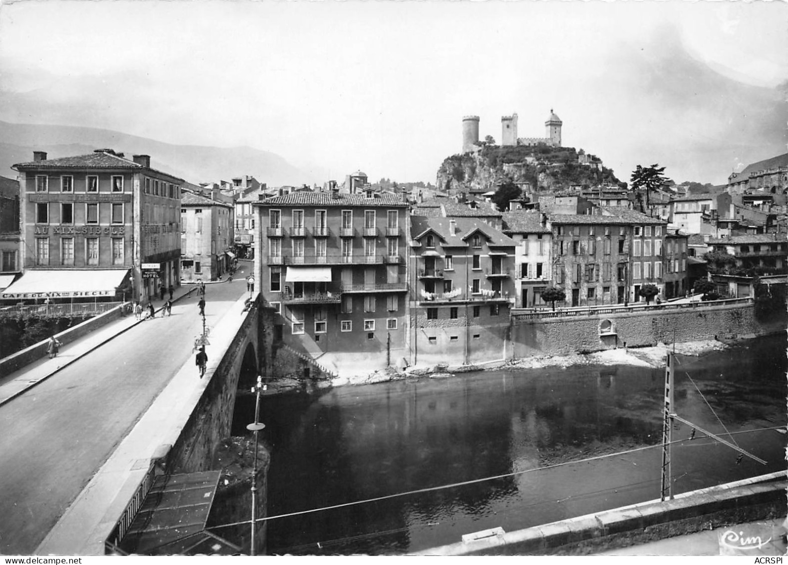 09 FOIX Le Pont Sur L'Ariège Chateau Face Est (Scan R/V) N° 28 \MS9074 - Foix