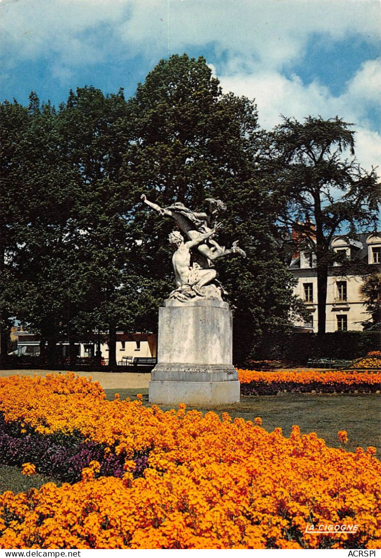 35 RENNES Les Jardins Du Thabor La Statue Carte Vierge Non Circulé (Scan R/V) N° 9 \MS9087 - Rennes