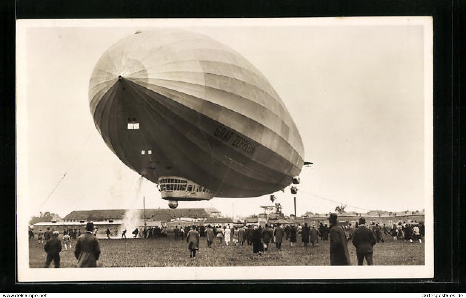 AK Landung Des Luftschiffes LZ127 Graf Zeppelin  - Zeppeline