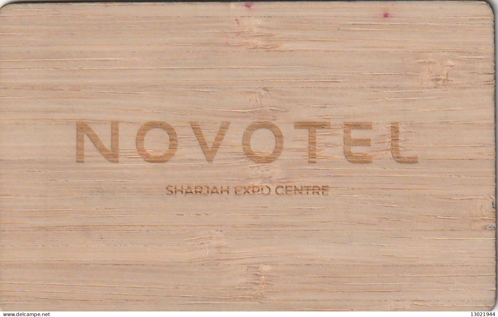 EMIRATI ARABI  KEY HOTEL      Novotel Sharjah Expo Centre -  Wooden Card. - Hotel Keycards