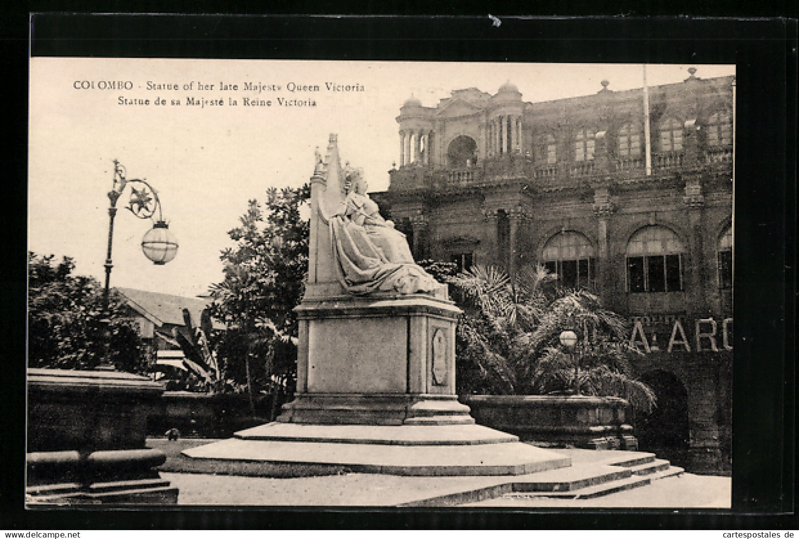 AK Colombo, Statue Of Her Late Majesty Queen Victoria  - Sri Lanka (Ceylon)