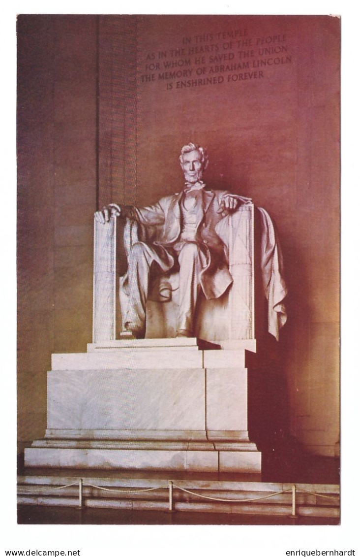 UNITED STATES // THE LINCOLN MEMORIAL STATUE - Washington DC