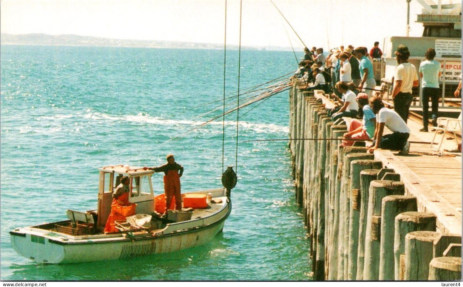 7-5-2024 (4 Z 25) Australia - VIC - Lorne Pier & Beach (2 Postcards) - Autres & Non Classés