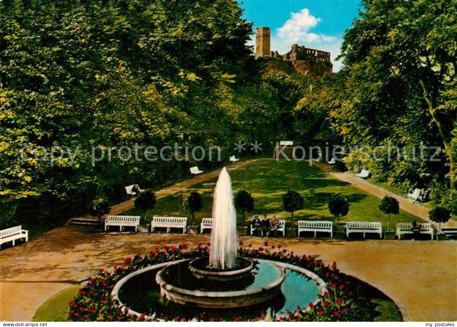 73249171 Koenigstein Taunus Blick Vom Kurhaus Kurpark Brunnen Burgruine Koenigst - Koenigstein