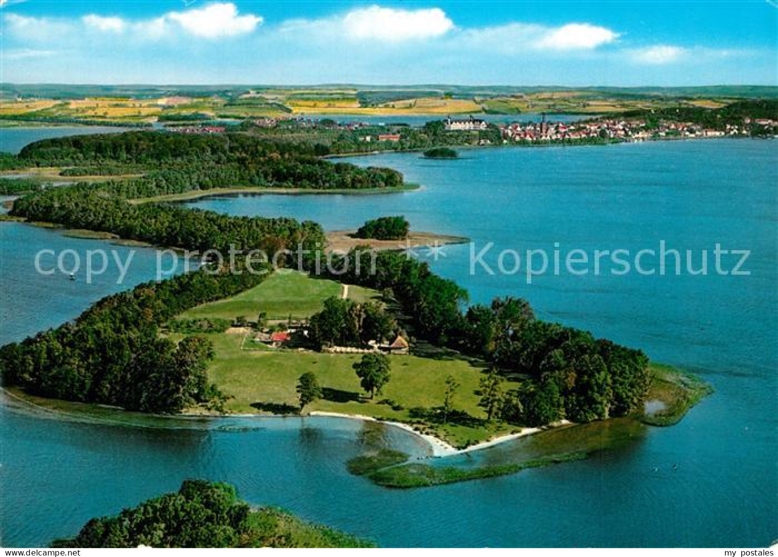 73248220 Ploen See Prinzeninsel Naturpark Holsteinische Schweiz Fliegeraufnahme  - Plön