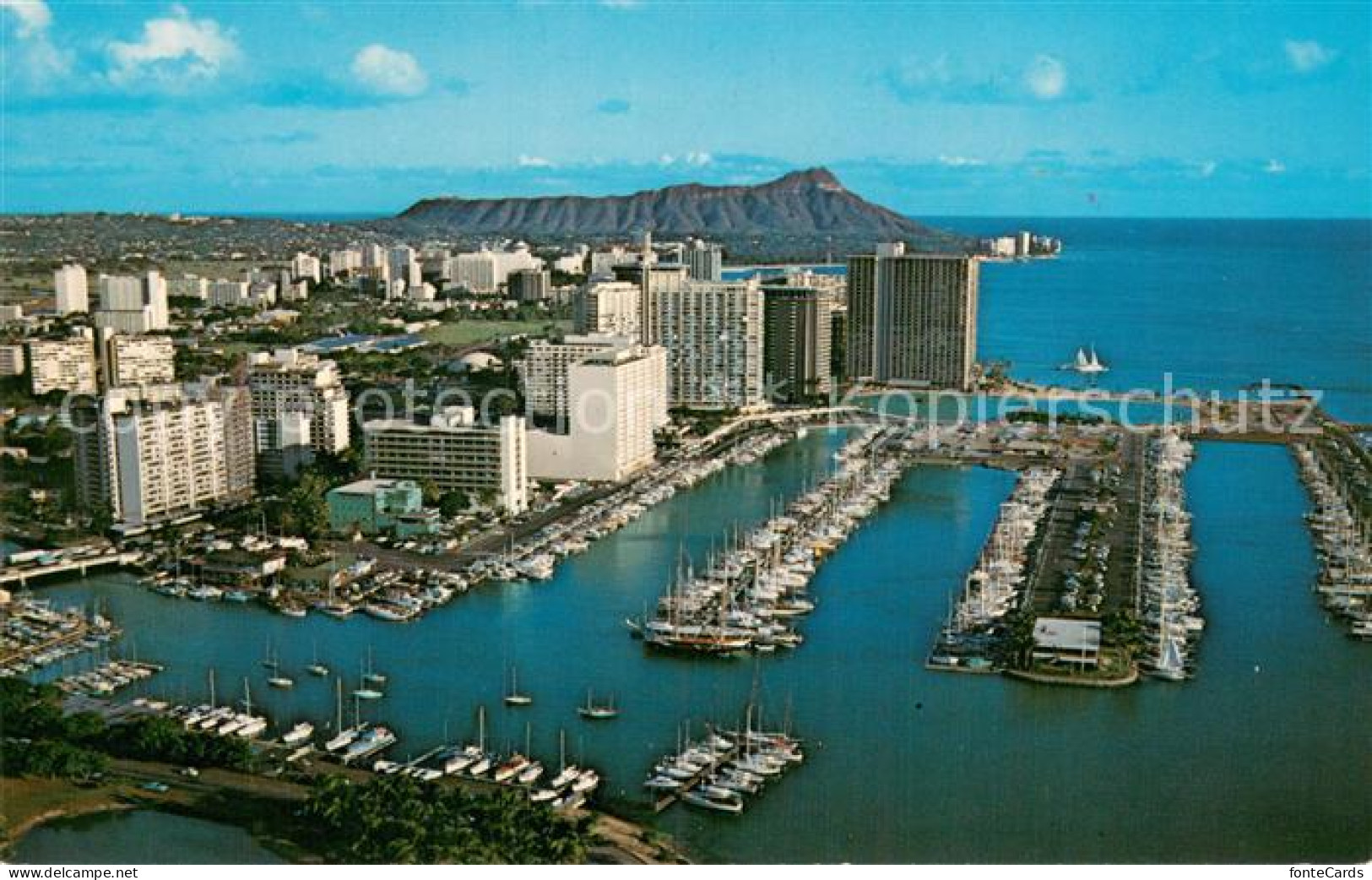 73766101 Waikiki_Honolulu_Hawaii Air View Yacht Harbour Diamond Head In Backgrou - Altri & Non Classificati