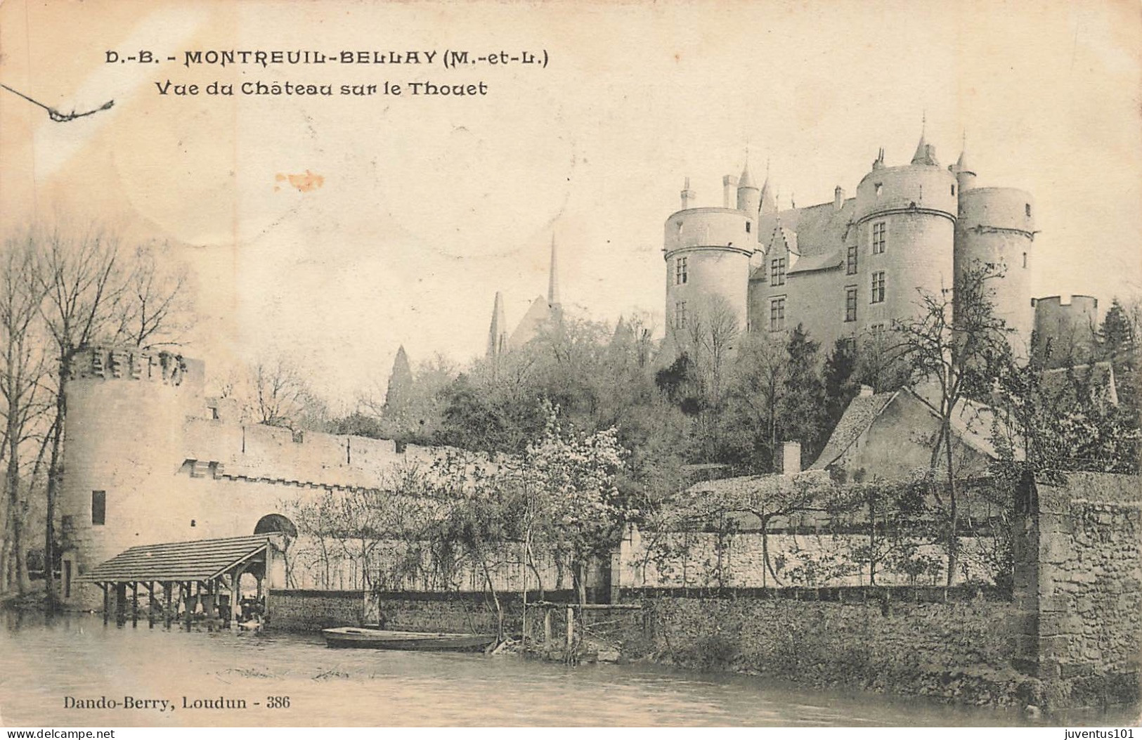 CPA Montreuil Bellay-Vue Du Château Sur Le Thouet-Timbre   L2904 - Montreuil Bellay