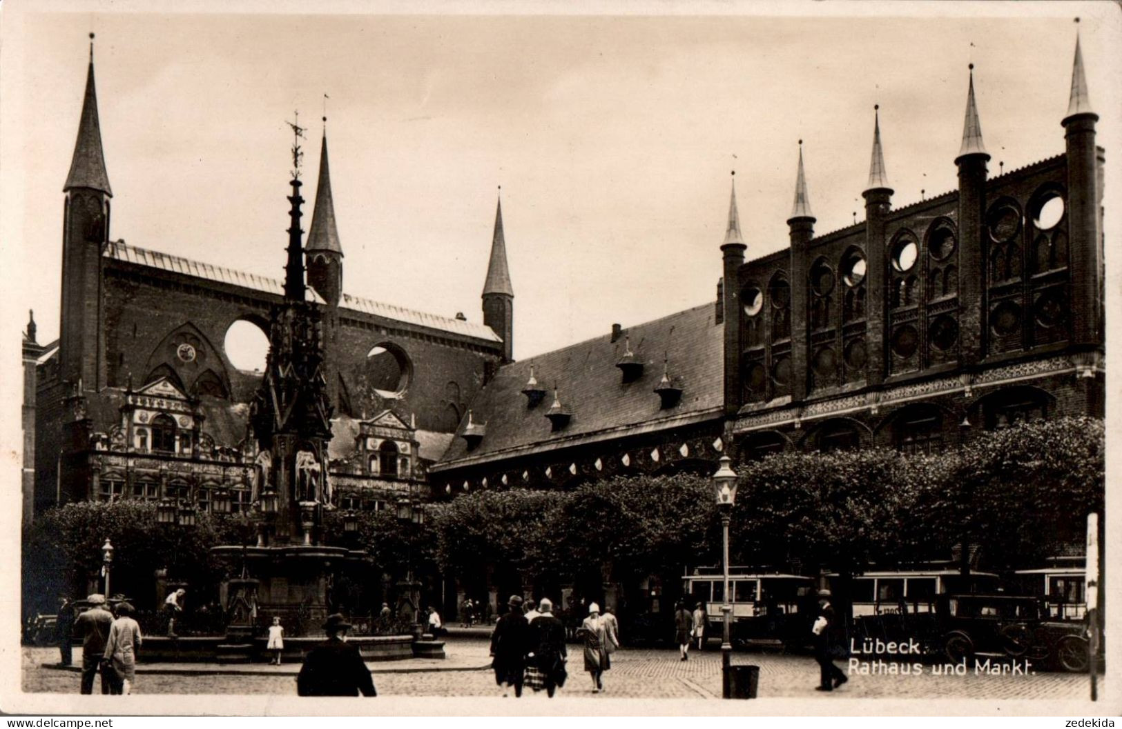 H2107 - Lübeck - Rathaus Straßenbahn Tram Brunnen - Ludwig Meyer - Luebeck