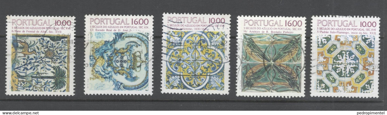 Portugal 1980s "Traditional Tiles" Condition Mint/Used 12 Stamps - Ungebraucht