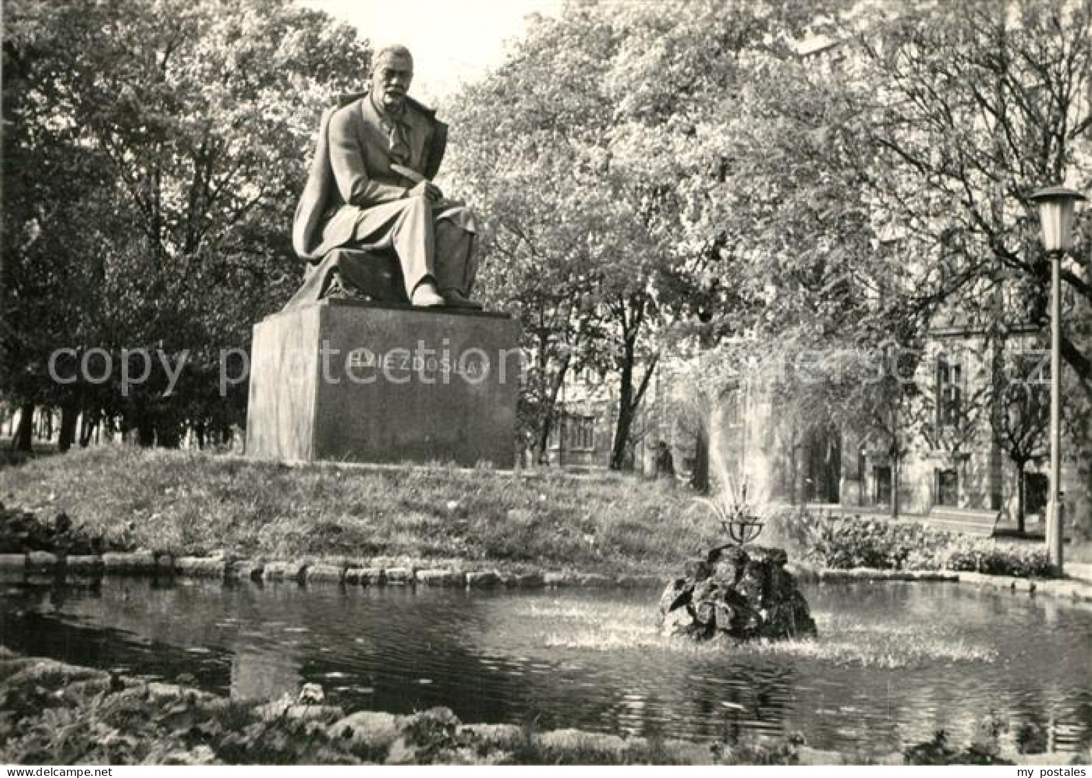 73245613 Bratislava Pressburg Pozsony Denkmal Dichter Hviczdoslav  - Slovakia