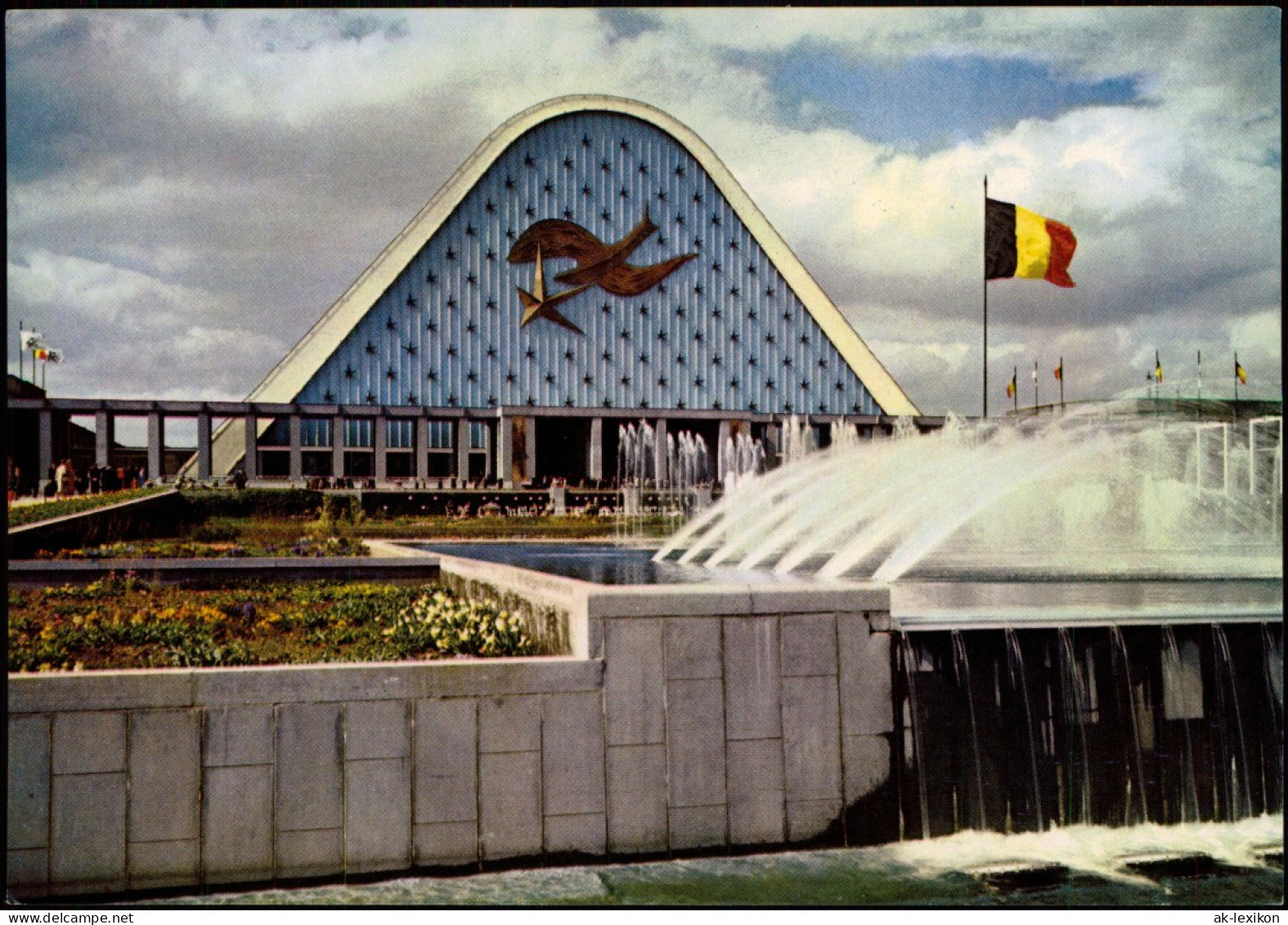 Brüssel Bruxelles EXPOSITION UNIVERSELLE Front Of The Main Hall 1958 - Sonstige & Ohne Zuordnung