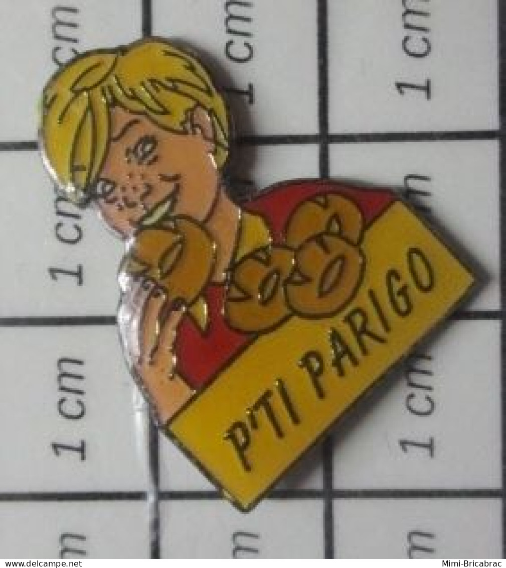 1818A Pin's Pins / Beau Et Rare / ALIMENTATION / ENFANT BLOND MANGEANT DES BRIOCHES P'TI PARIGO - Food