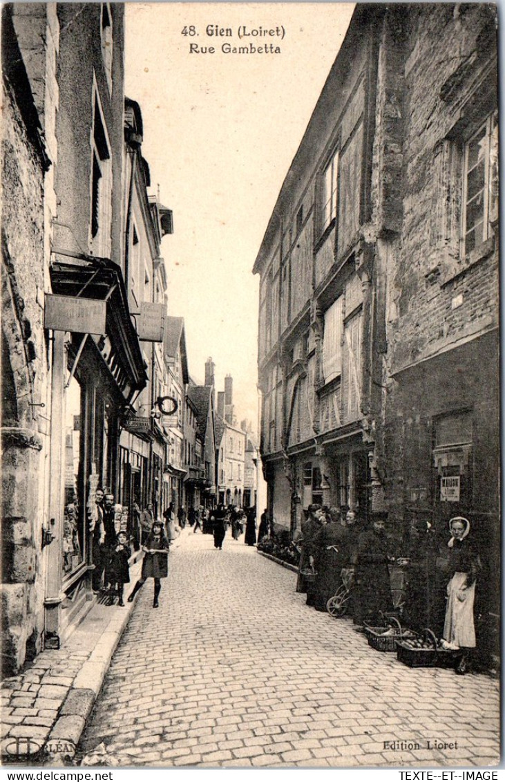 45 GIEN - Vue De La Rue Gambetta  - Gien